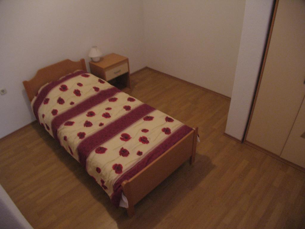 Apartments Jerica Bol Pokoj fotografie