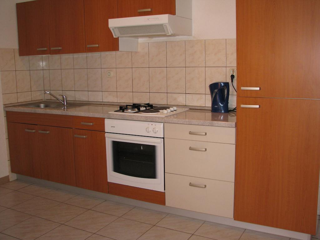Apartments Jerica Bol Pokoj fotografie
